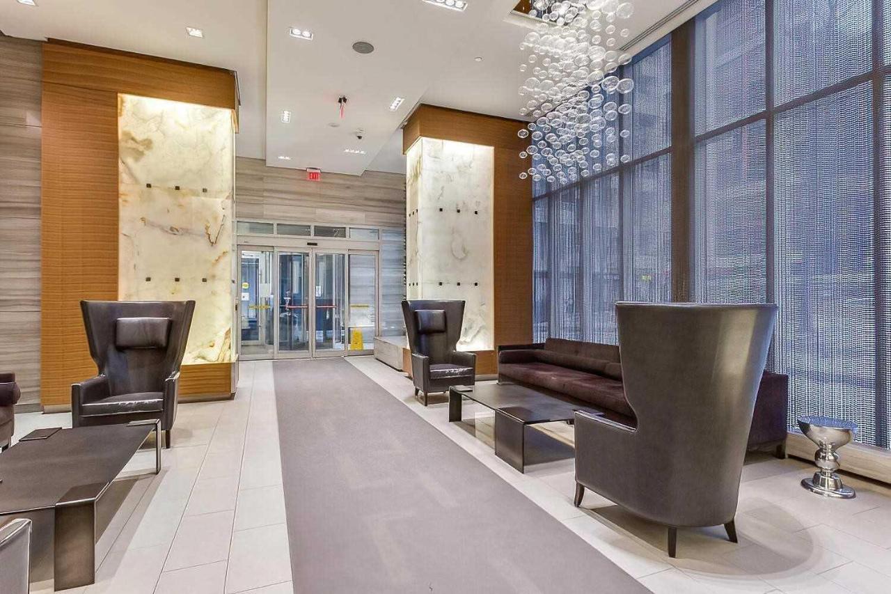 Luxury Condo Prime Location Торонто Экстерьер фото