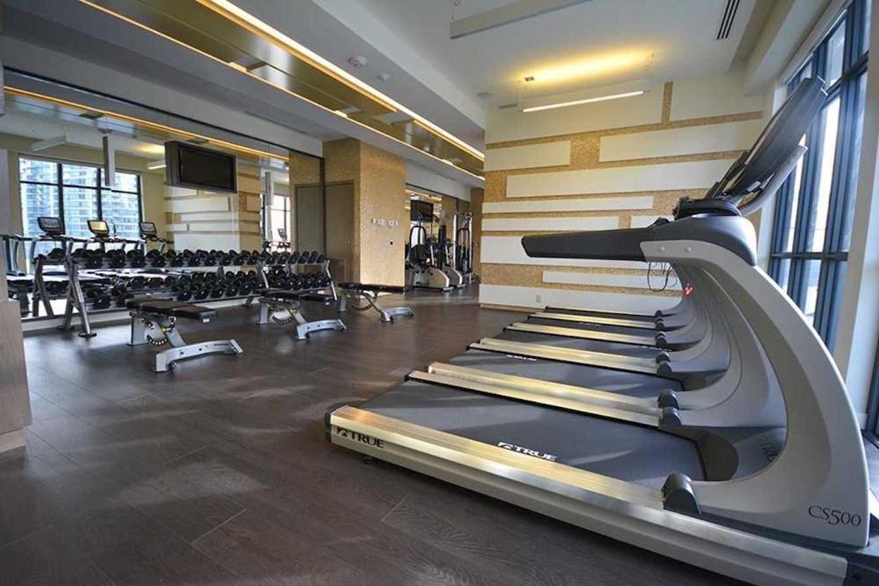 Luxury Condo Prime Location Торонто Экстерьер фото